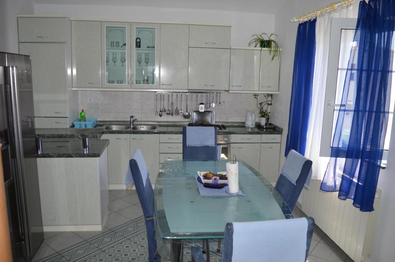 Goga Apartments Примоштен Экстерьер фото