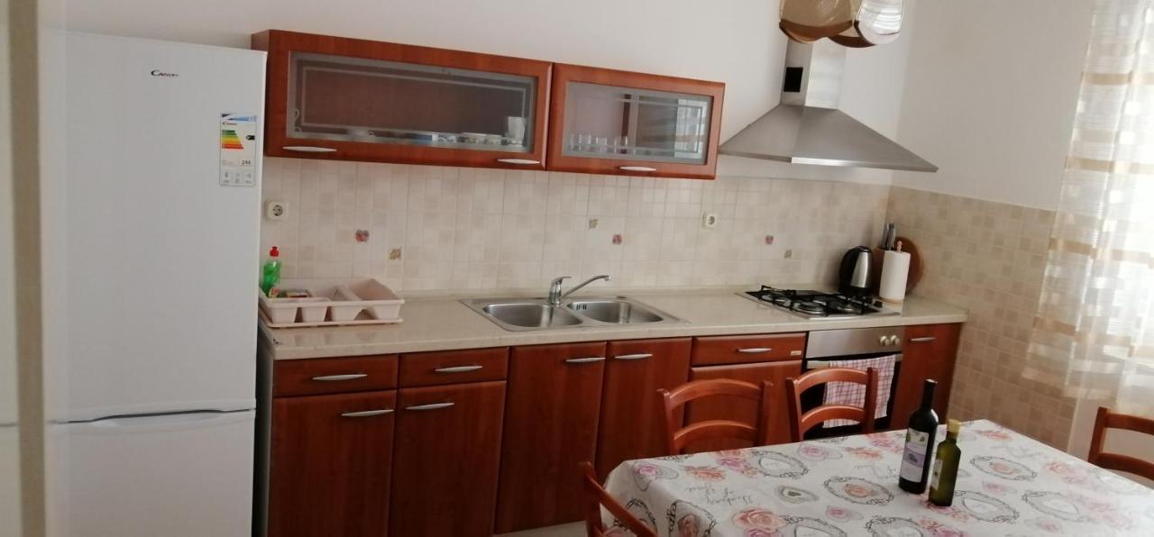 Goga Apartments Примоштен Экстерьер фото